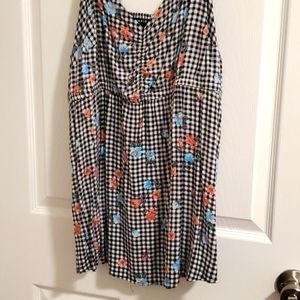 Sleeveless floral check Torrid blouse size 2